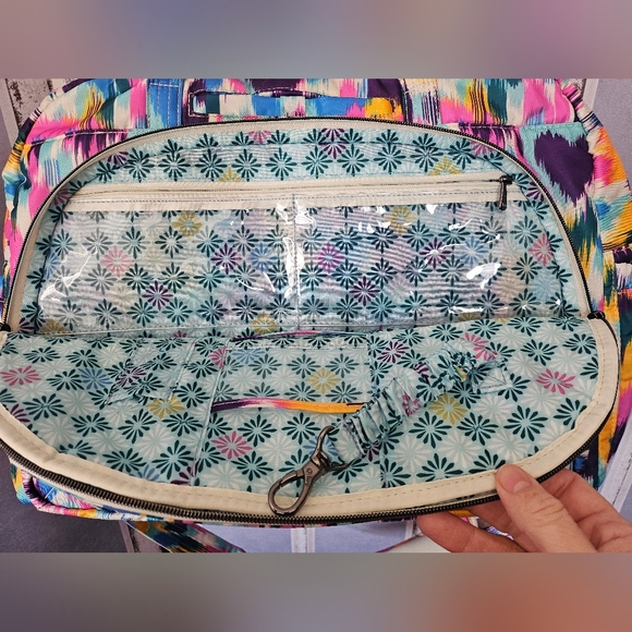 Retails For $87, NWOT Lug Steamboat Jumbo Travel Tote In Ikat Multi - Picture 5 of 11